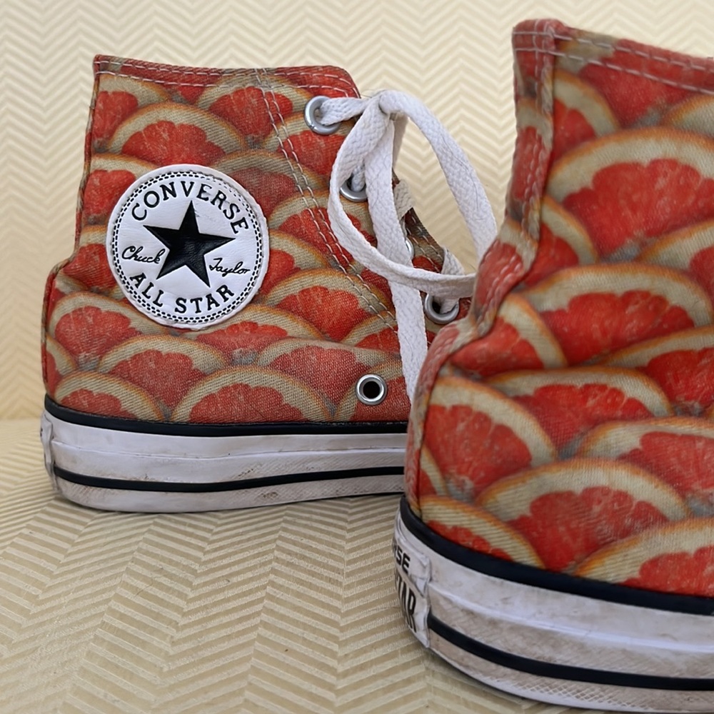 GUC Converse all stars.